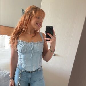 Meet your Posher, Allison